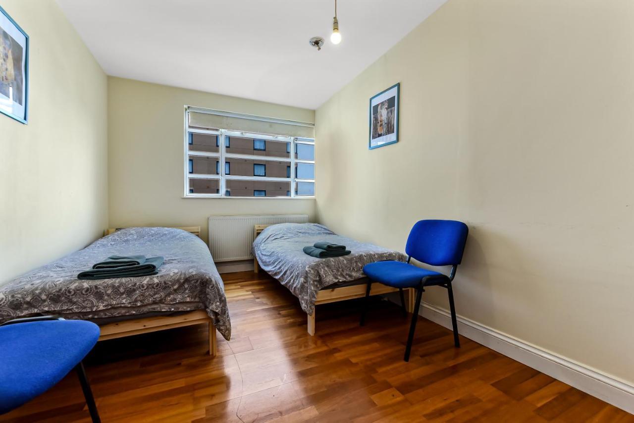 Spacious 2 Bedroom Apartment In Ealing Broadway المظهر الخارجي الصورة