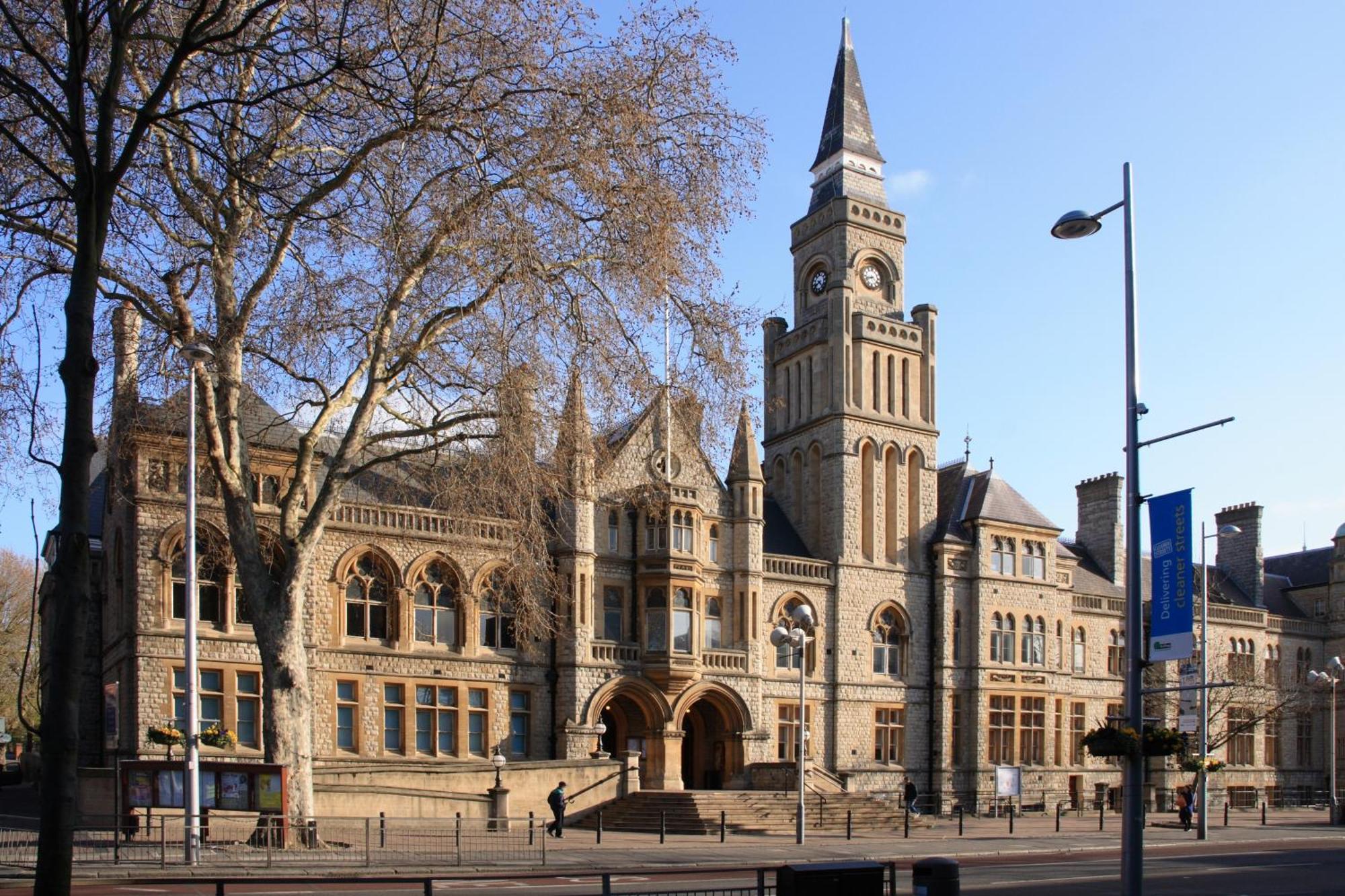 Spacious 2 Bedroom Apartment In Ealing Broadway المظهر الخارجي الصورة